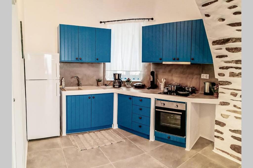 Апартаменты Kostos House Blue Экстерьер фото